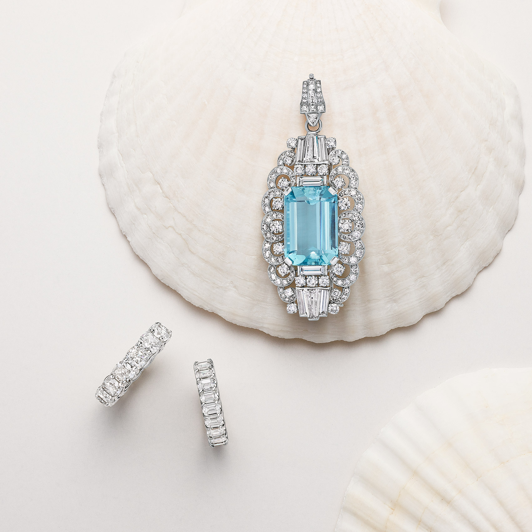 Blue Gem White Diamond on Seashell