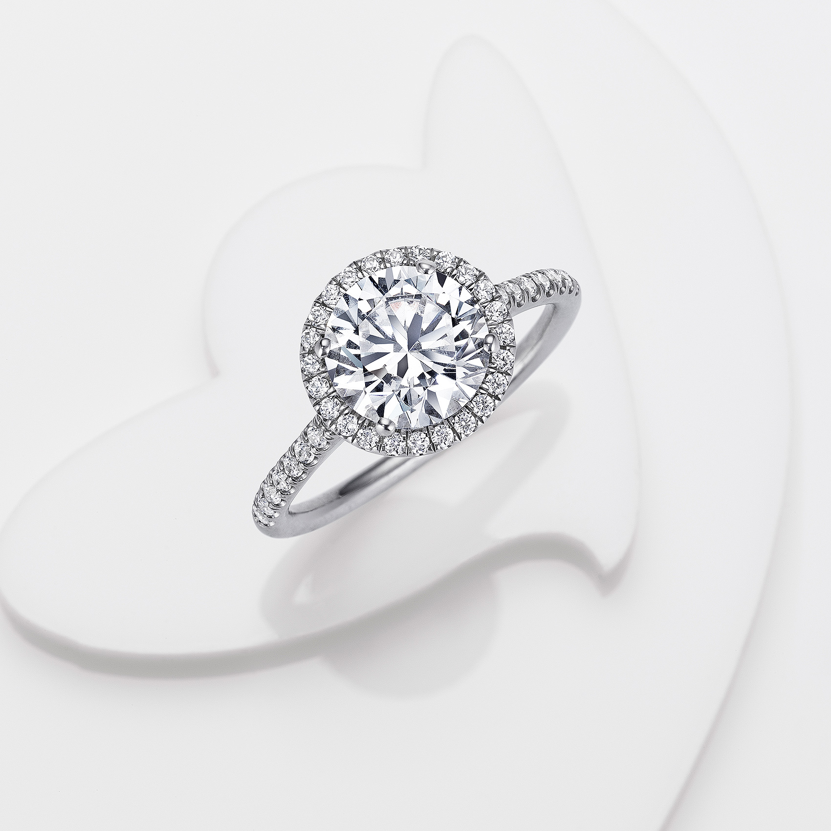 Diamond Ring on Plexi Shapes