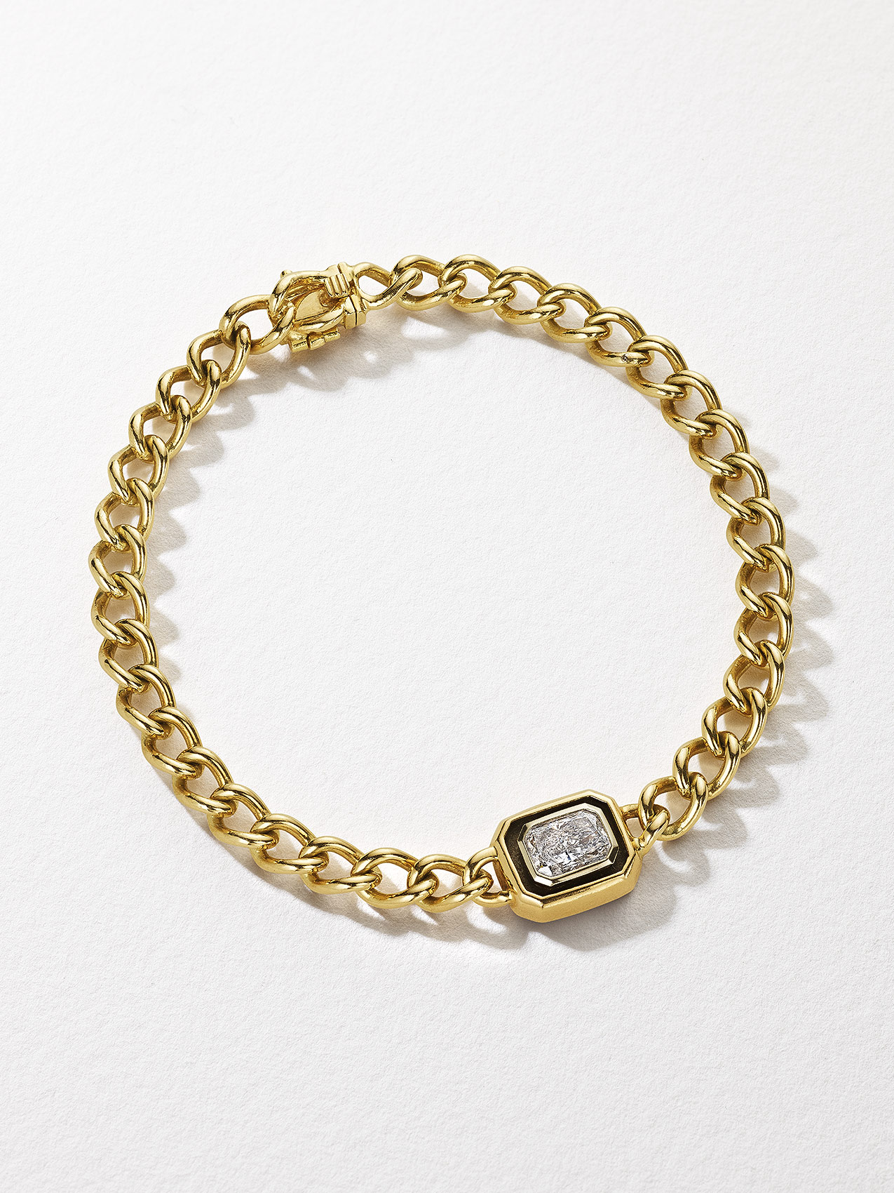 Gold-and-Diamond-Bracelet