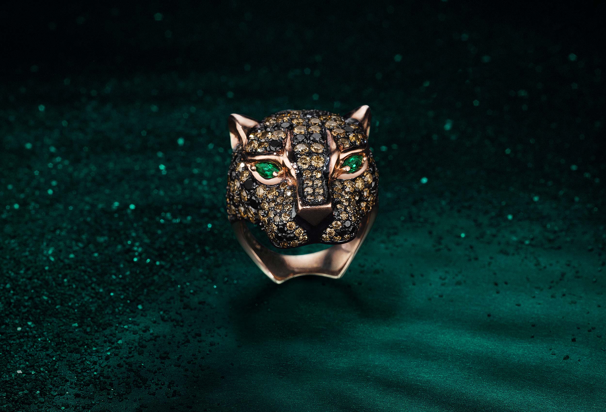 Leopard Ring on Green